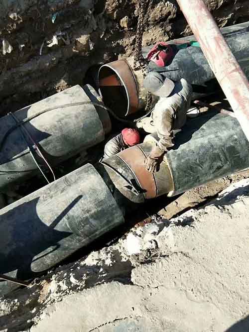 石家莊管道外壁防腐 需要用什么噴涂設備做?(圖1) 管道接口聚脲噴涂防腐施工案例